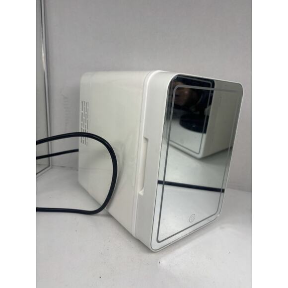 Beauty Lighted Mirror Countertop Mini Fridge White - Picture 1 of 9